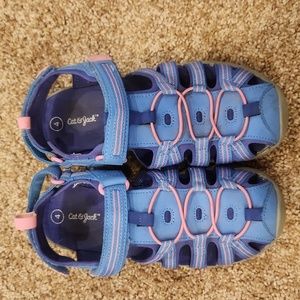 Cat & Jack Girls Hiking Shoes, size 4